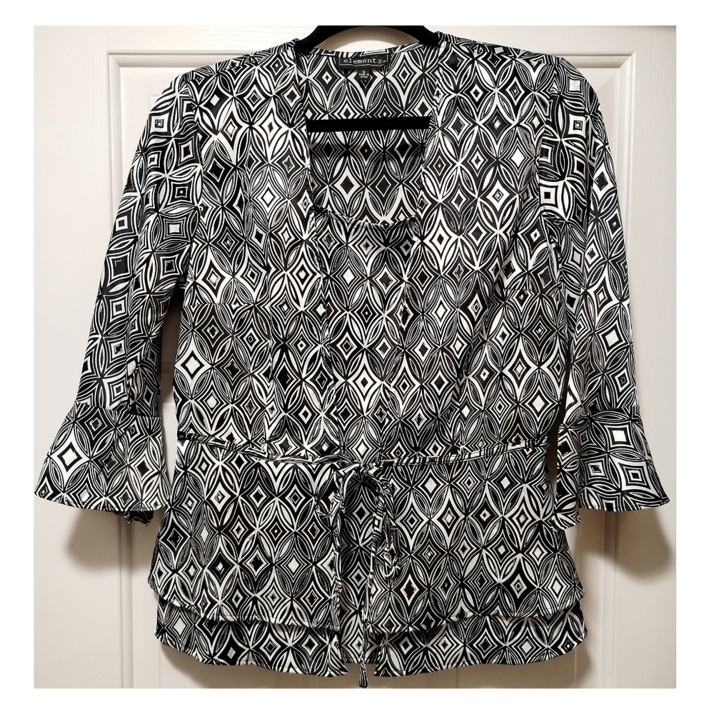 Pattern Blouse - Picture 2 of 15